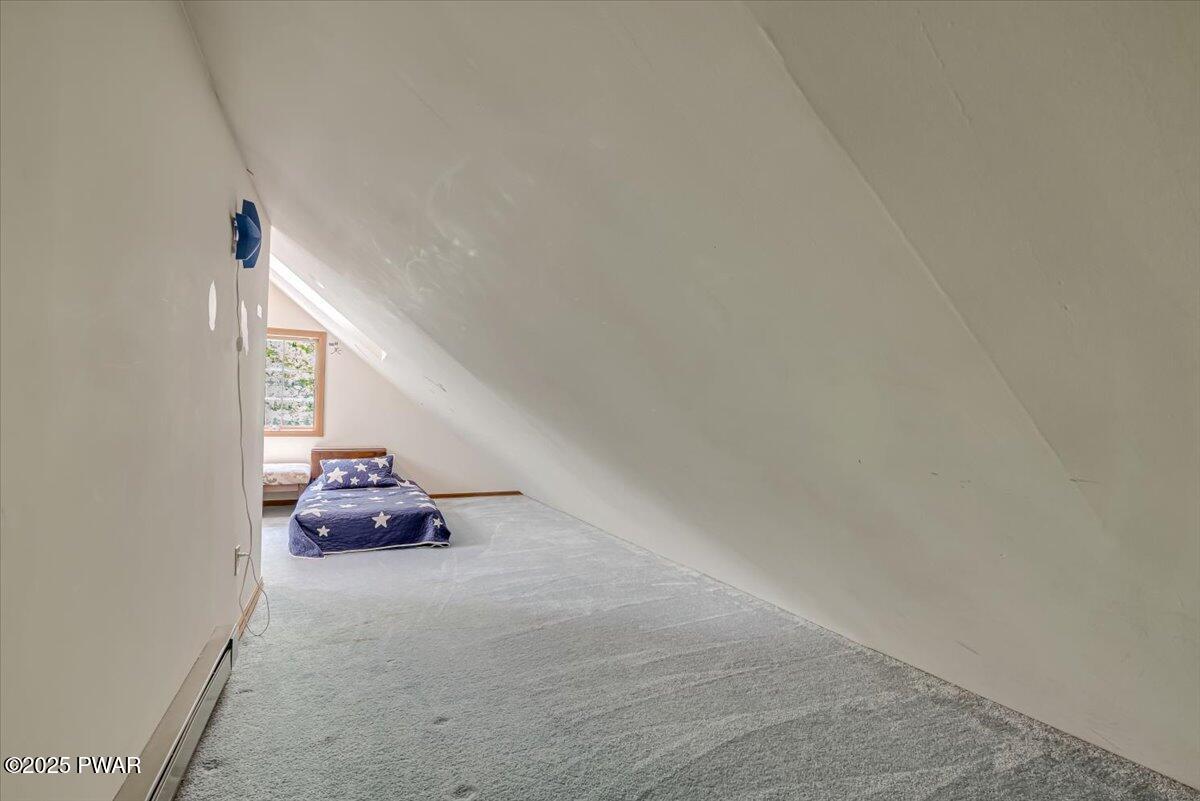 146 Cove Point Circle, Lakeville, Pennsylvania image 49
