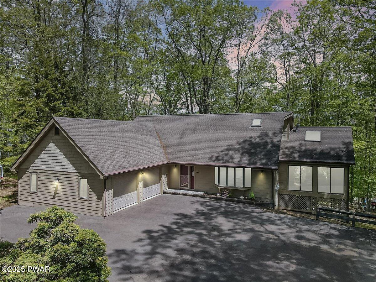 146 Cove Point Circle, Lakeville, Pennsylvania image 3