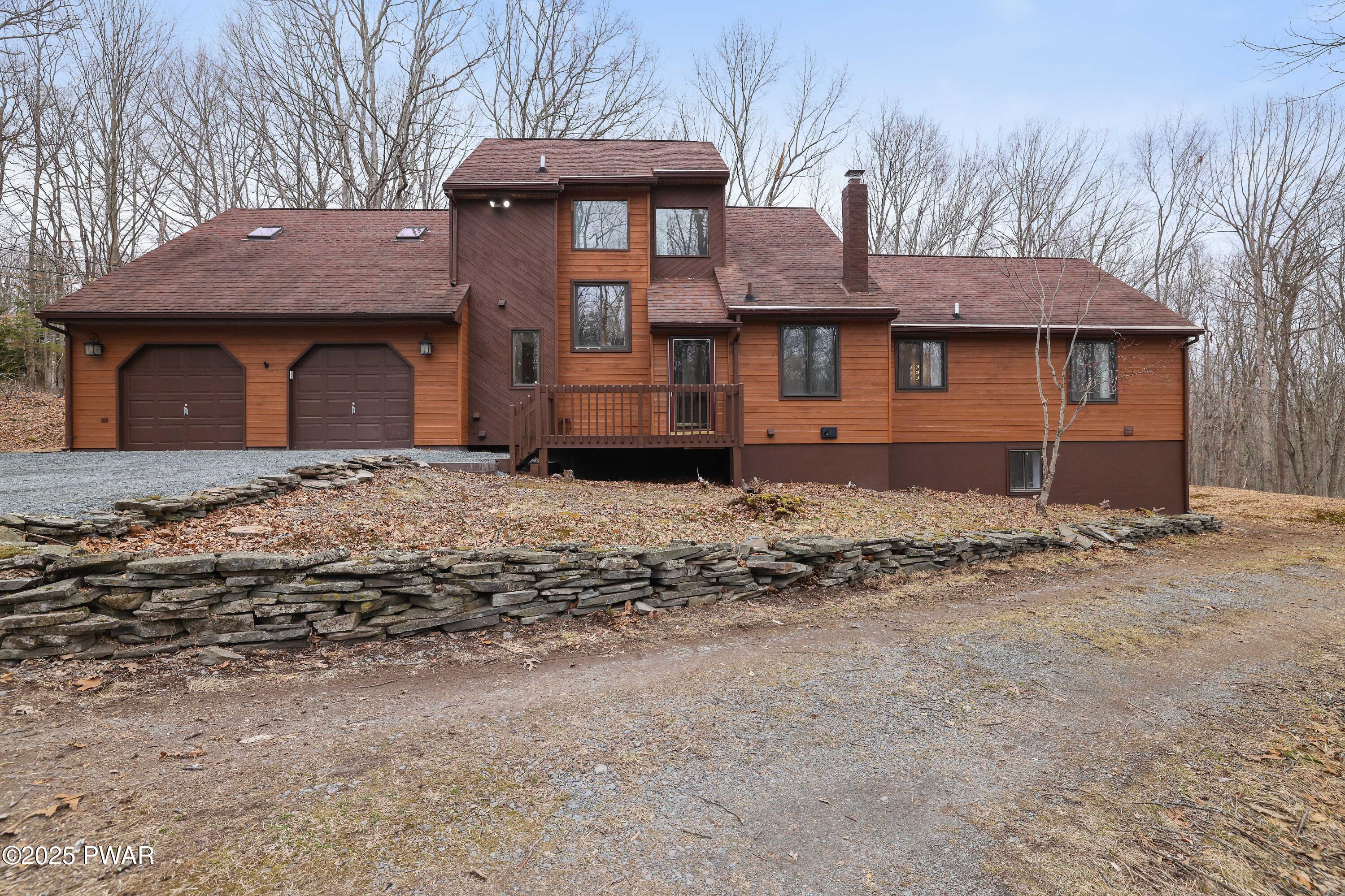 Hawley, Pennsylvania 18428, United States, 5 Bedrooms Bedrooms, ,3 BathroomsBathrooms,Residential,Pending,100887