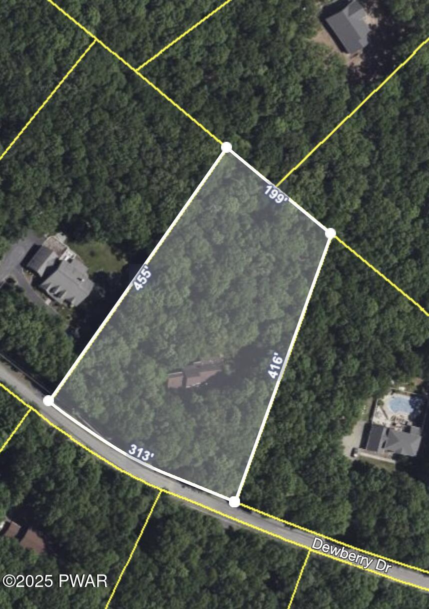 Hawley, Pennsylvania 18428, United States, 5 Bedrooms Bedrooms, ,3 BathroomsBathrooms,Residential,Pending,100887