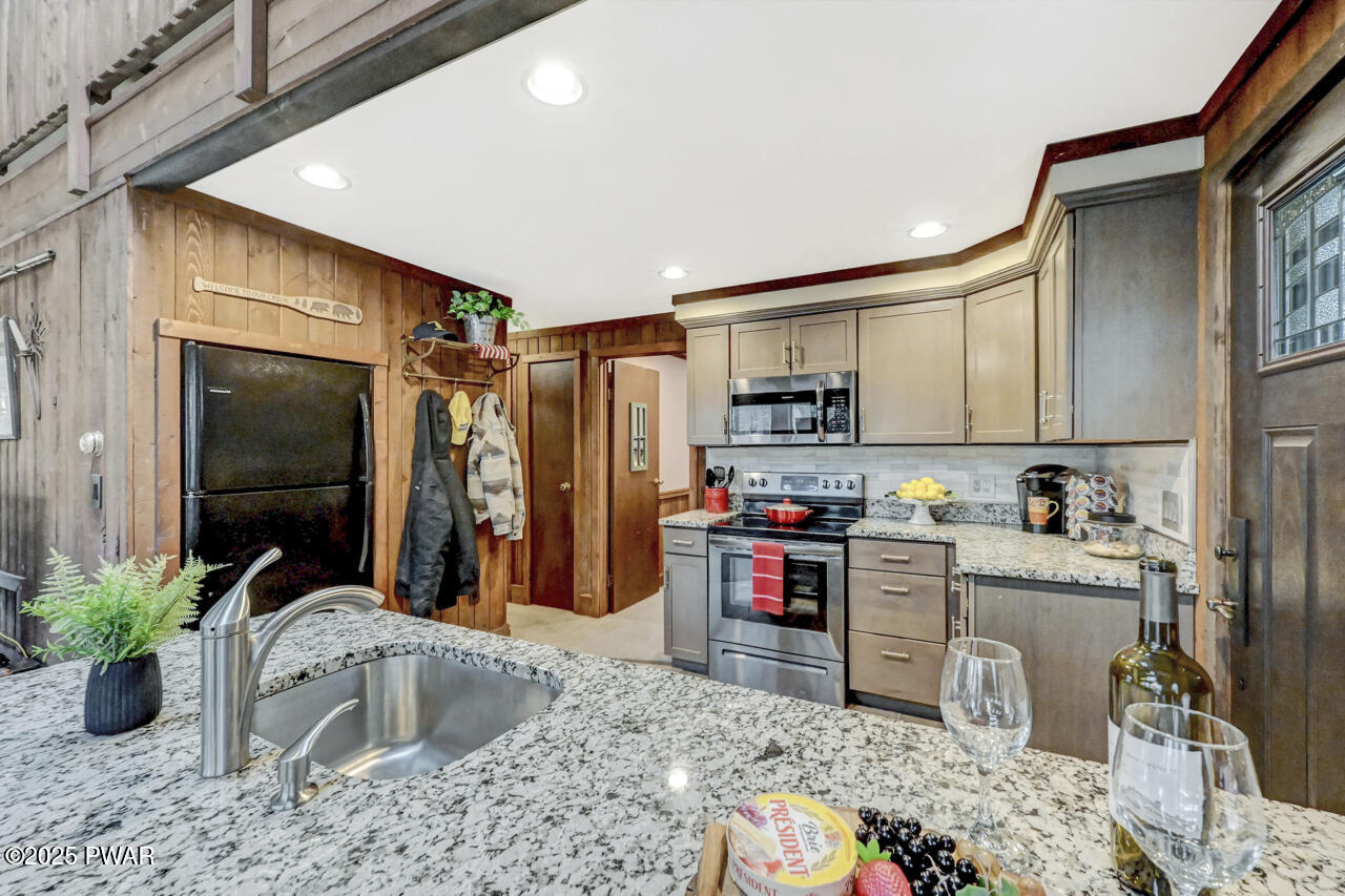 19 Sheffick Road, Gouldsboro, Pennsylvania image 37