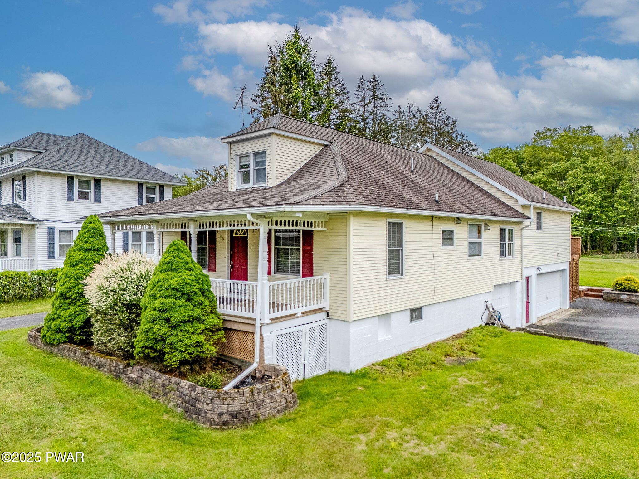 63 Sunnyside Road, Gouldsboro, Pennsylvania image 1