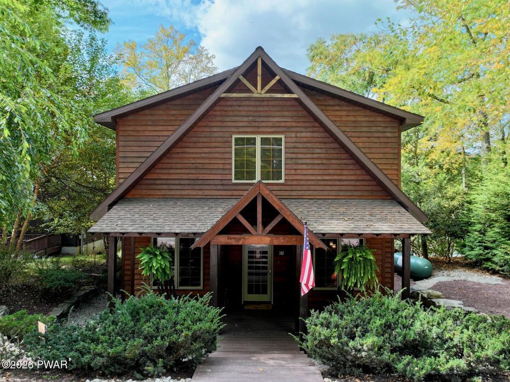 Photo of 202 Lennon Road, Greentown, PA 18426 (MLS # PW260695)