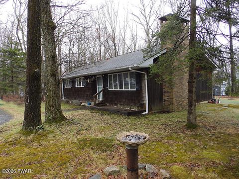 Homes For Sale - 101 Limestone Court<br/> Pike County, Milford, PA 18337