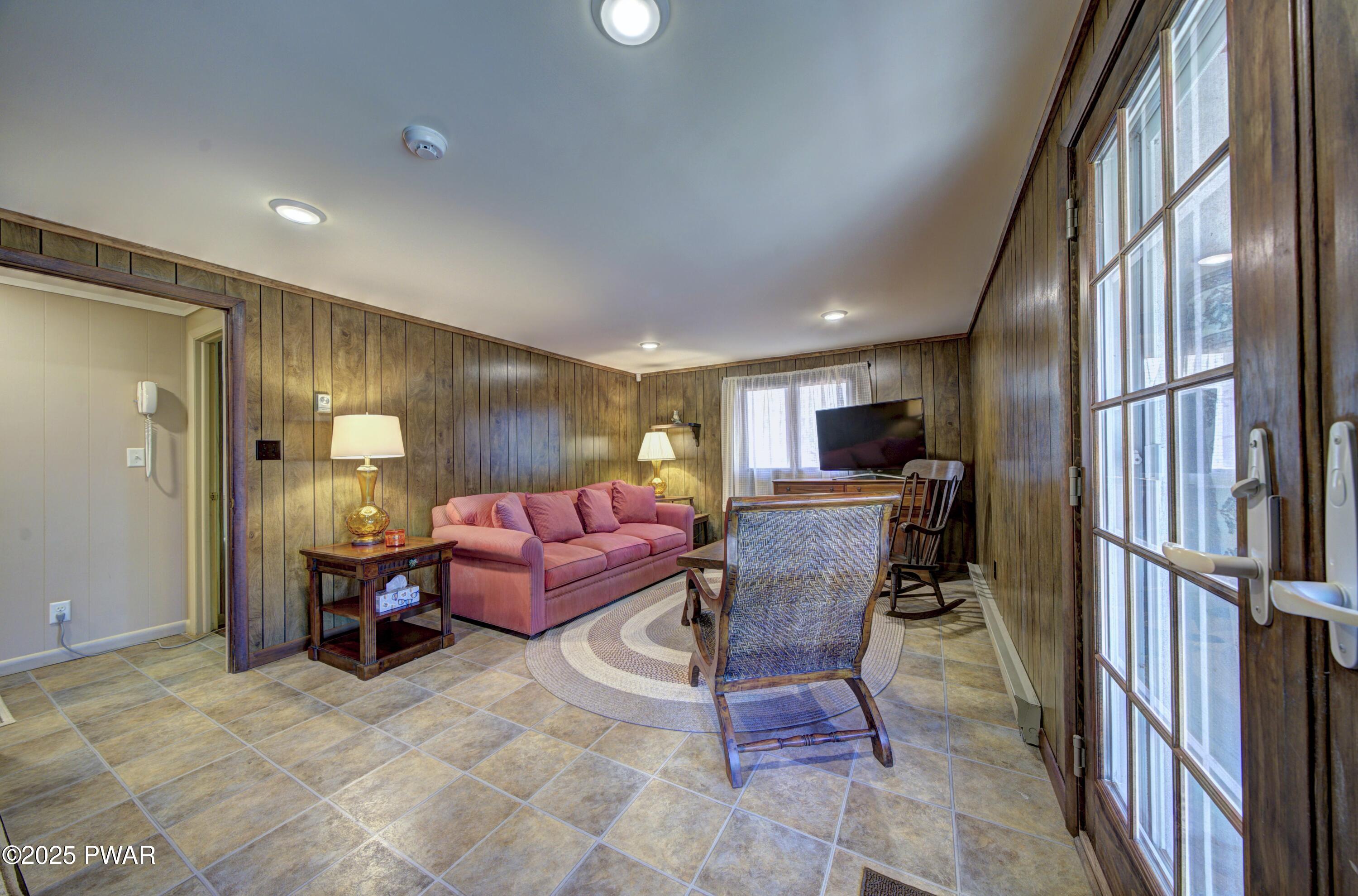 117 N Maple Lane, Greentown, Pennsylvania image 32