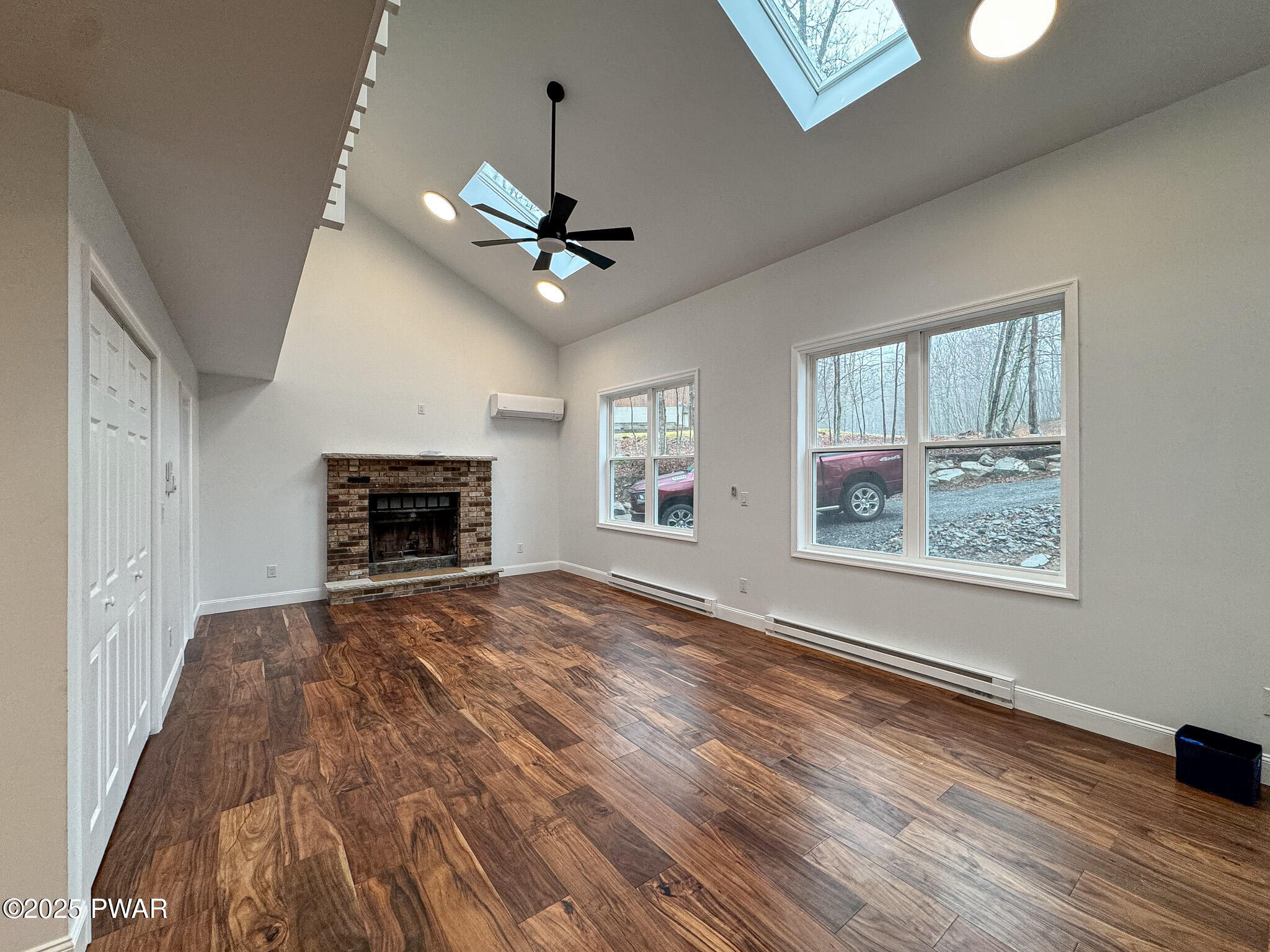 371 Underhill Drive, Tamiment, Pennsylvania image 15