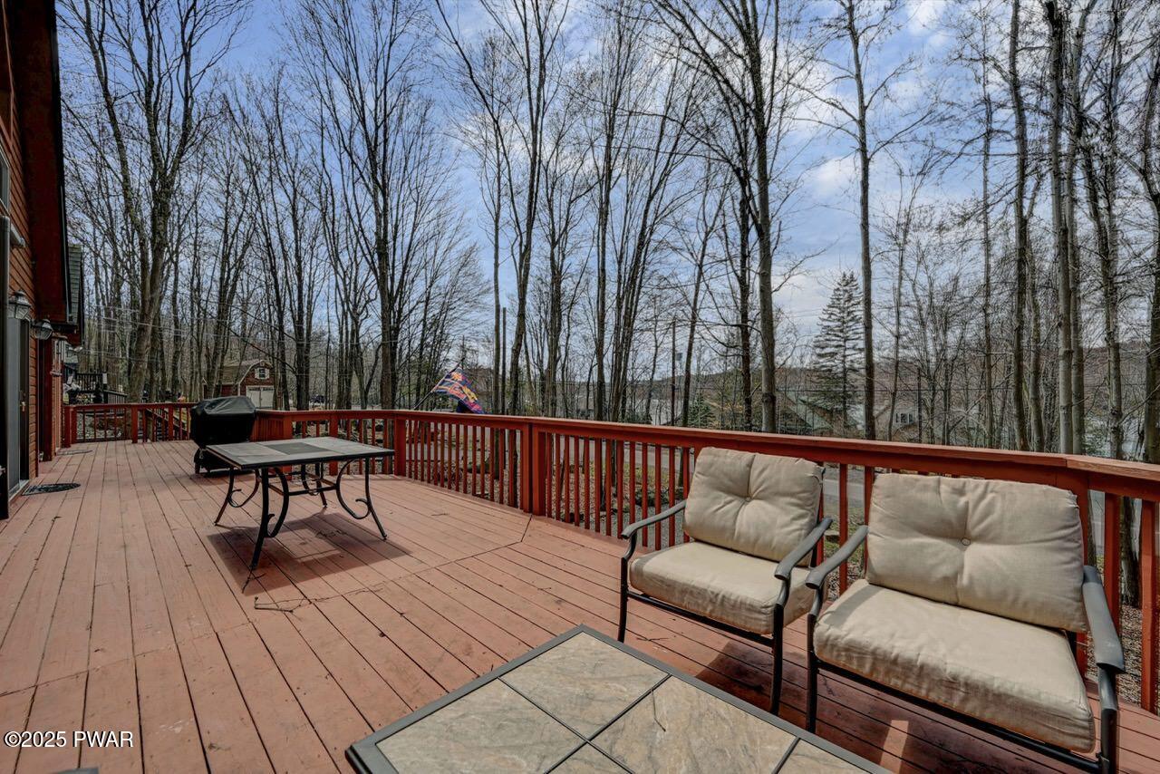 98 Roamingwood Road, Lake Ariel, Pennsylvania image 6