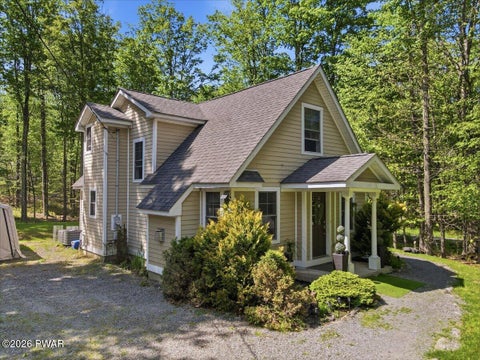 Homes For Sale - 142 Wallenpaupack Drive<br/> Greentown, PA 18426
