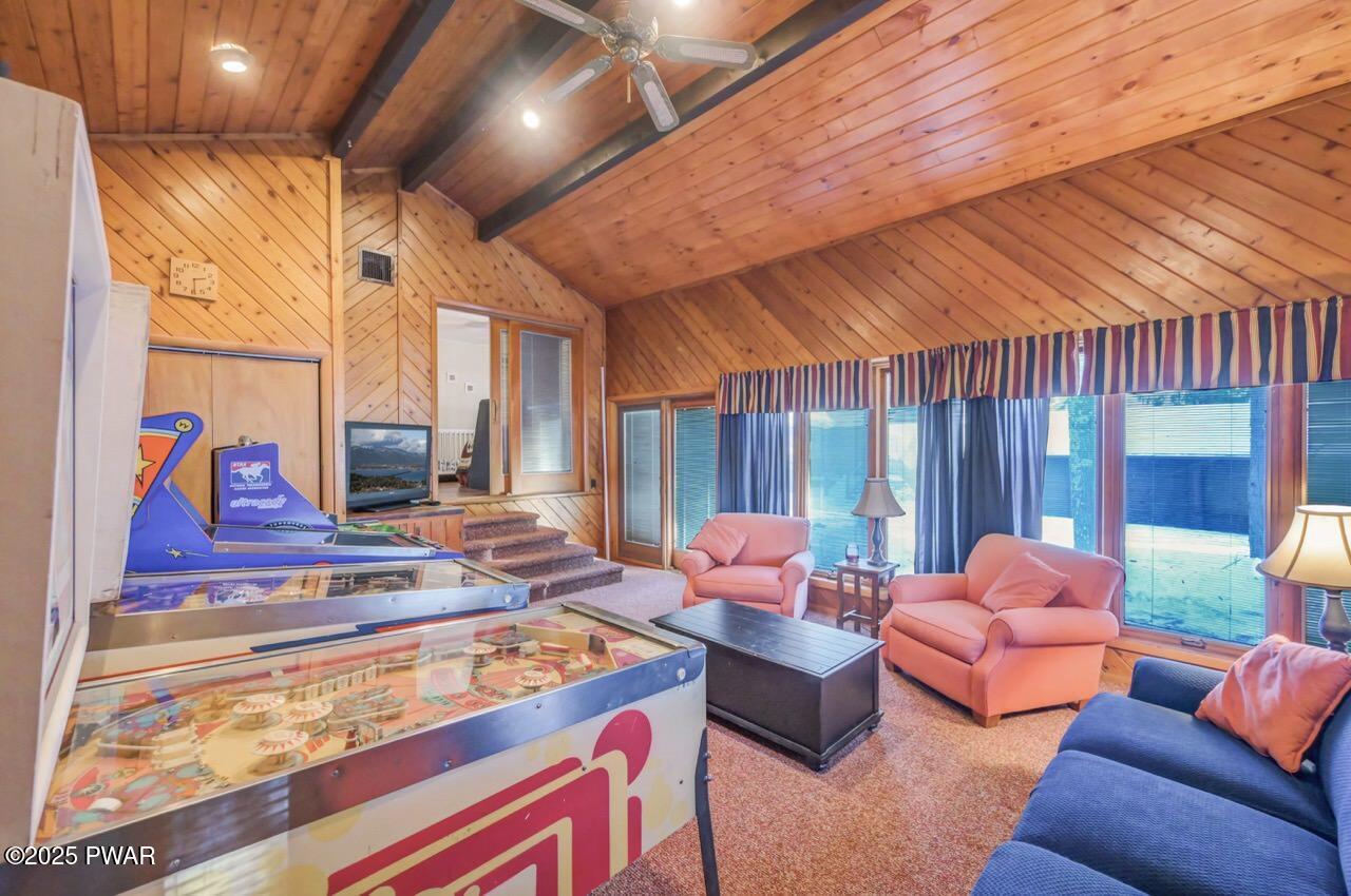 Lake Ariel, Pennsylvania, 18436, United States, 5 Bedrooms Bedrooms, ,2 BathroomsBathrooms,Residential,Active,2006806