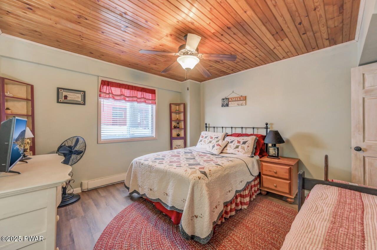 Lake Ariel, Pennsylvania, 18436, United States, 5 Bedrooms Bedrooms, ,2 BathroomsBathrooms,Residential,Active,2006806