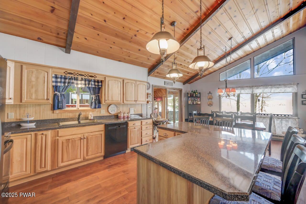 Lake Ariel, Pennsylvania, 18436, United States, 5 Bedrooms Bedrooms, ,2 BathroomsBathrooms,Residential,Active,2006806