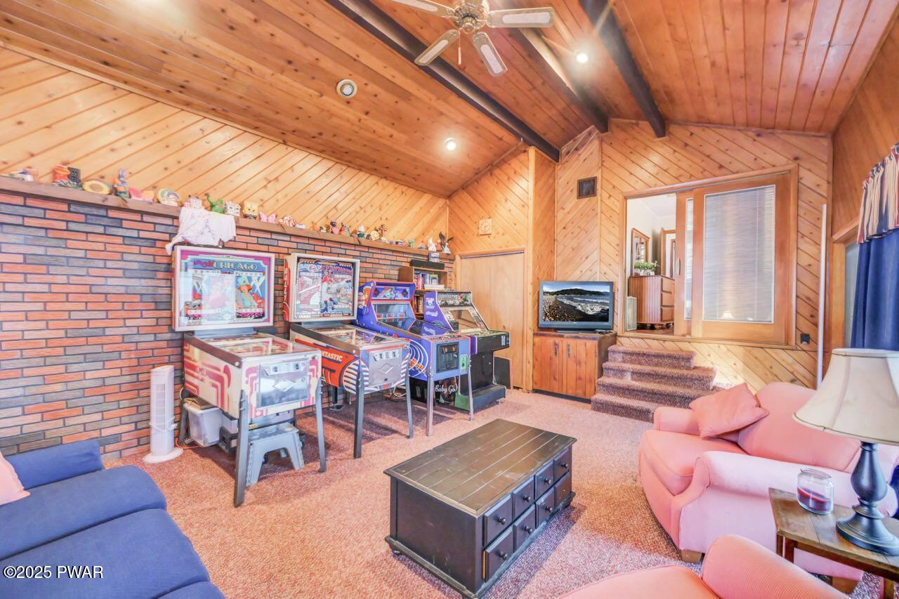 Lake Ariel, Pennsylvania, 18436, United States, 5 Bedrooms Bedrooms, ,2 BathroomsBathrooms,Residential,Active,2006806