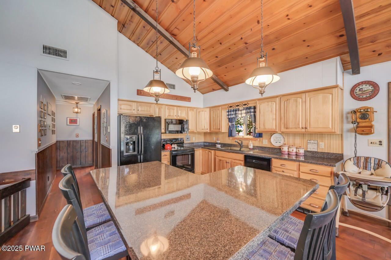 Lake Ariel, Pennsylvania, 18436, United States, 5 Bedrooms Bedrooms, ,2 BathroomsBathrooms,Residential,Active,2006806