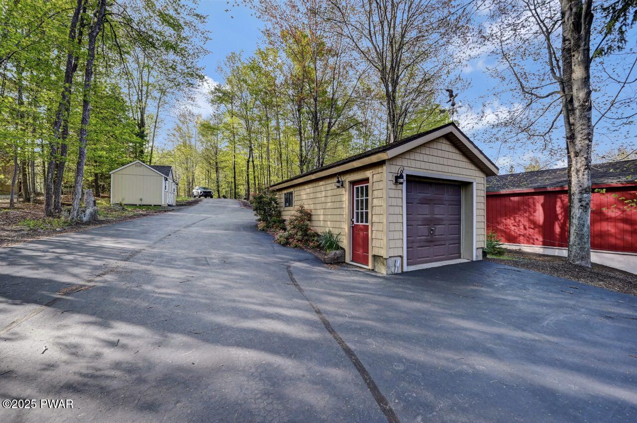 338 Lakeview Drive, Lake Ariel, Pennsylvania image 6