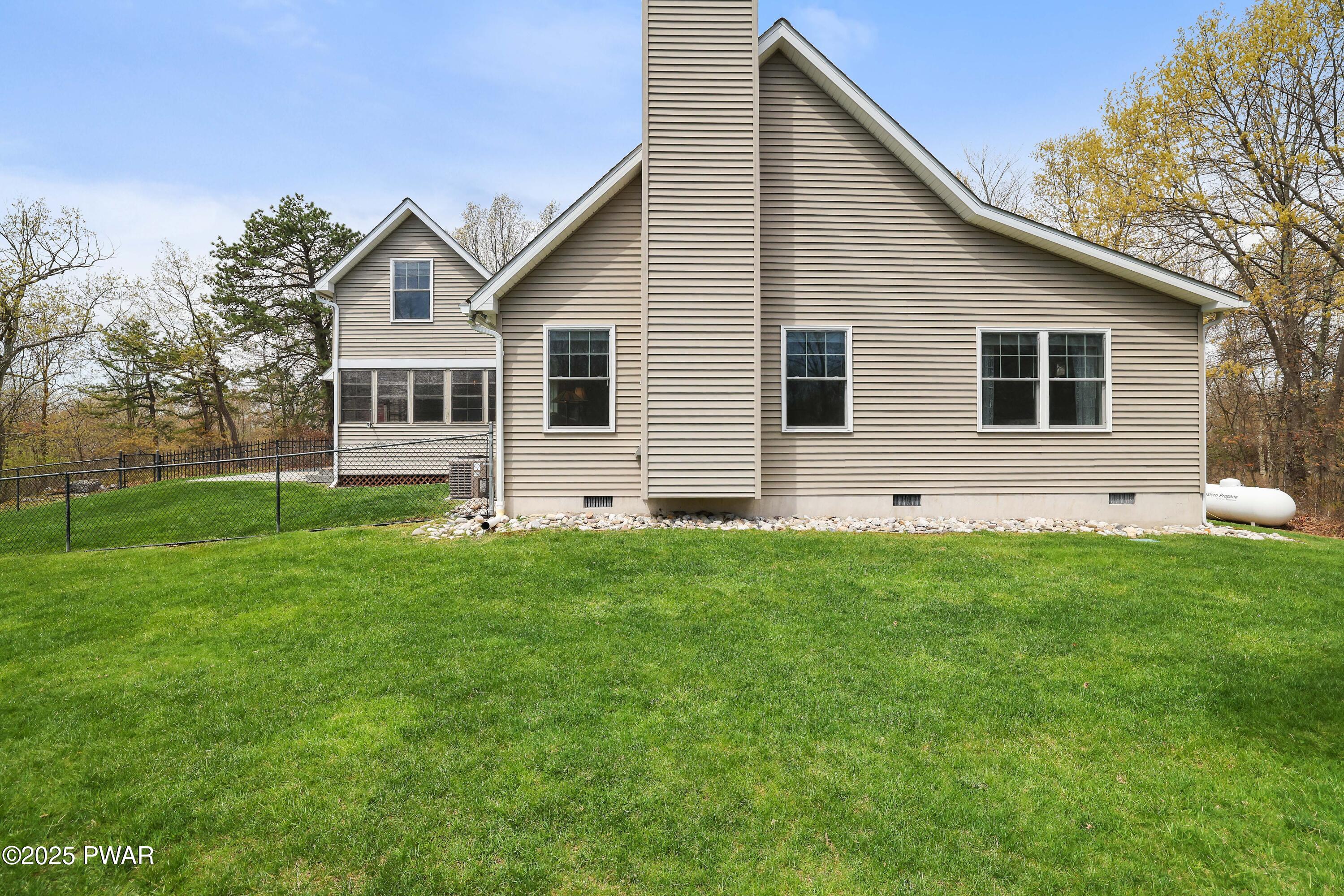 157 Blue Heron Way, Hawley, Pennsylvania image 5