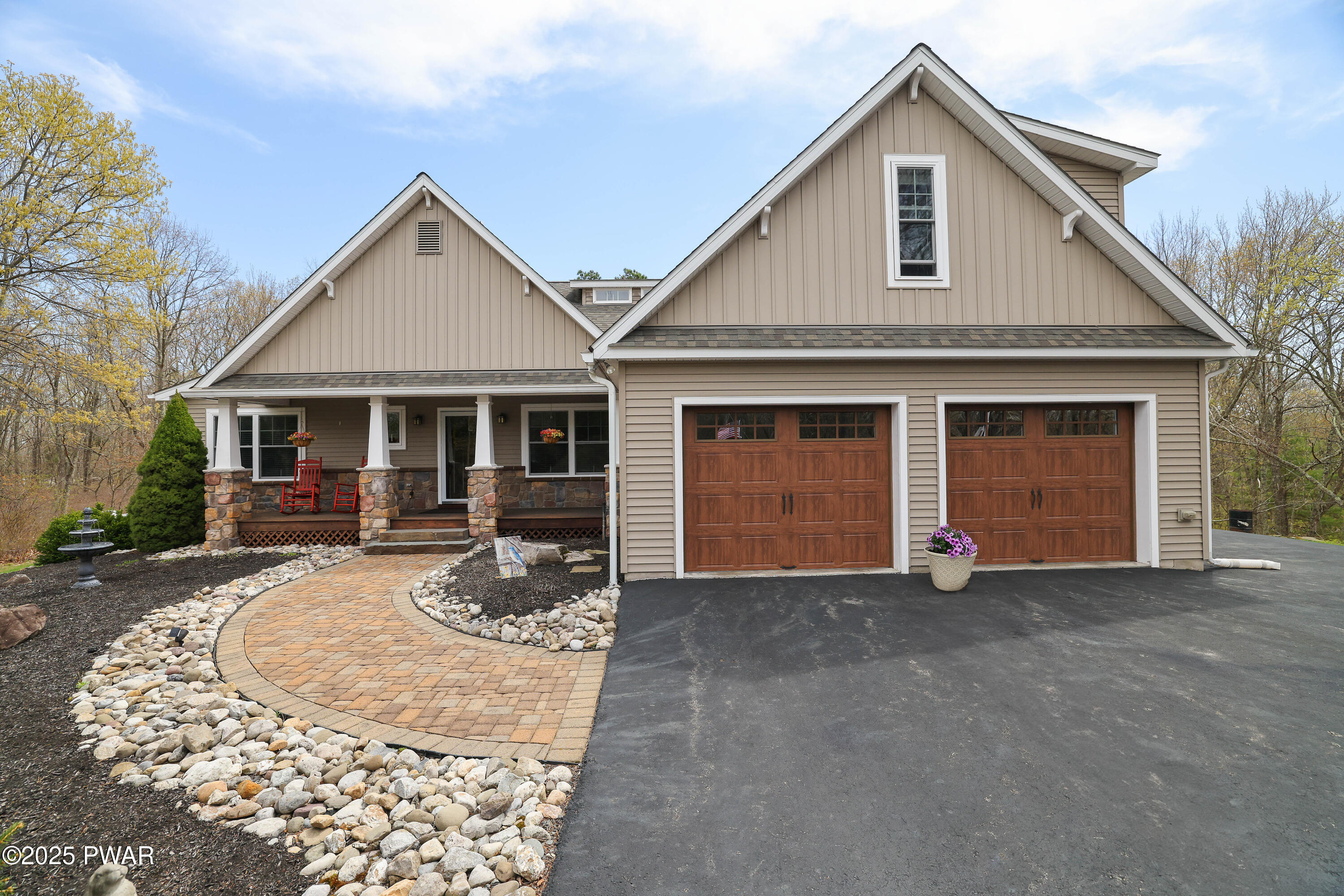 157 Blue Heron Way, Hawley, Pennsylvania image 1