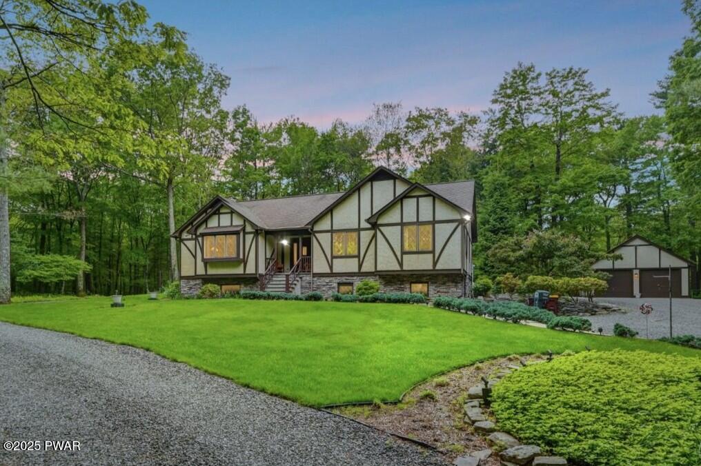 122 Swale Brook Lane, Milford, Pennsylvania image 1