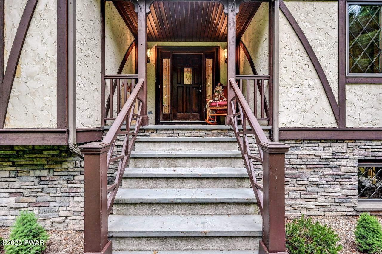 122 Swale Brook Lane, Milford, Pennsylvania image 8