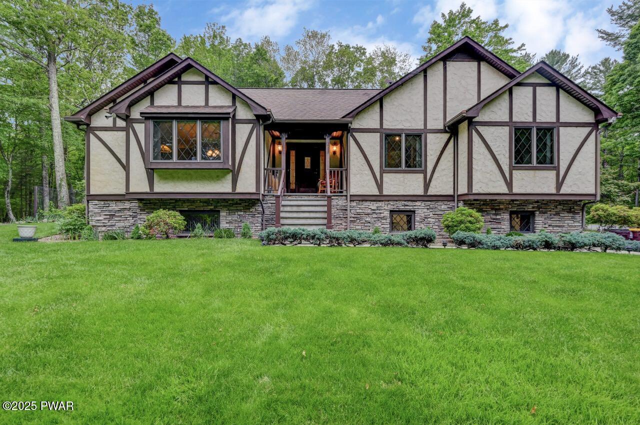 122 Swale Brook Lane, Milford, Pennsylvania image 3