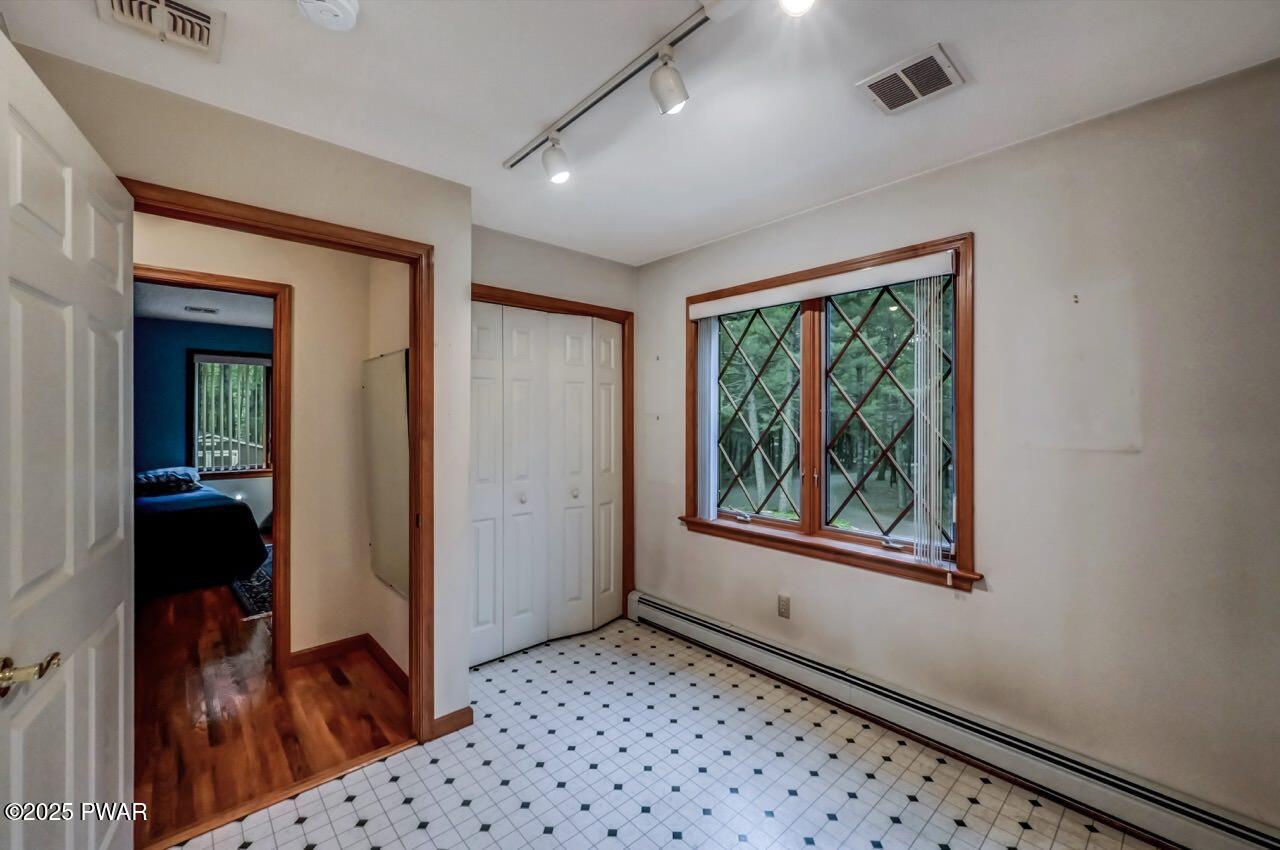122 Swale Brook Lane, Milford, Pennsylvania image 44
