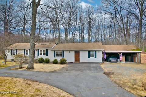 Mobile Home For Sale - 111 Laurel Acres Road<br/> Pike County, Milford, PA 18337
