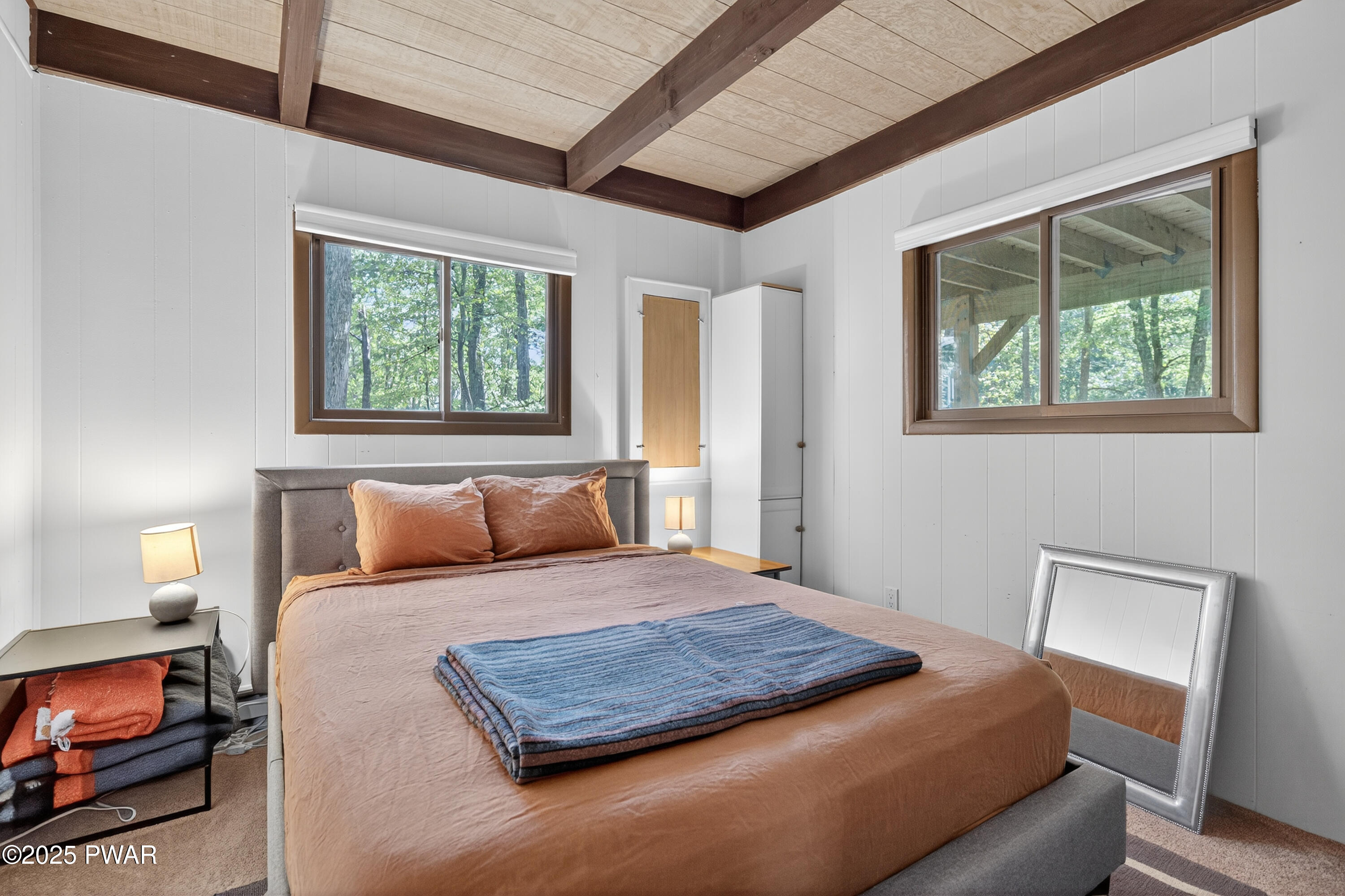 Lords Valley, Pennsylvania 18428, United States, 3 Bedrooms Bedrooms, ,2 BathroomsBathrooms,Residential,Active,201011