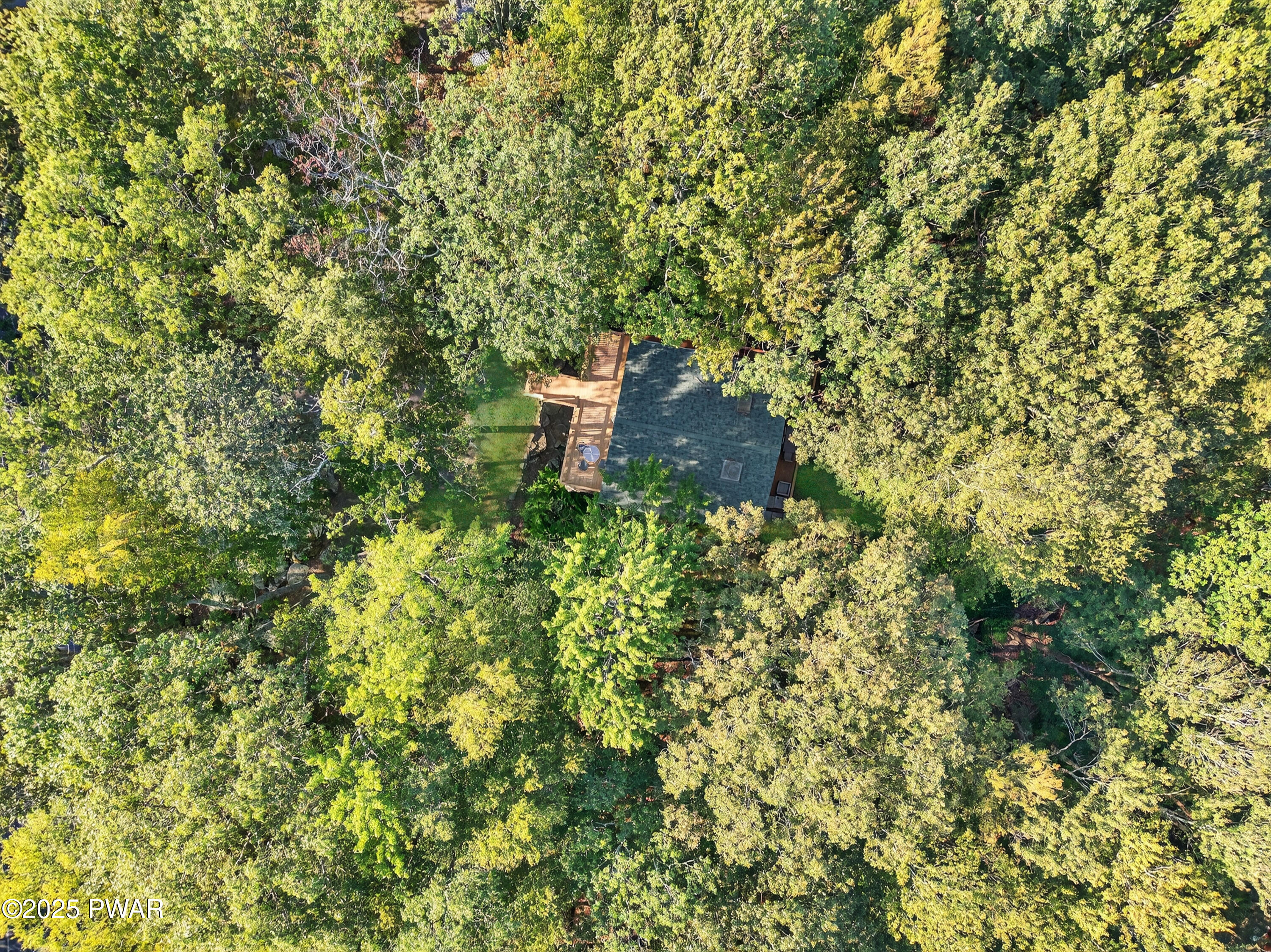 Lords Valley, Pennsylvania 18428, United States, 3 Bedrooms Bedrooms, ,2 BathroomsBathrooms,Residential,Active,201011