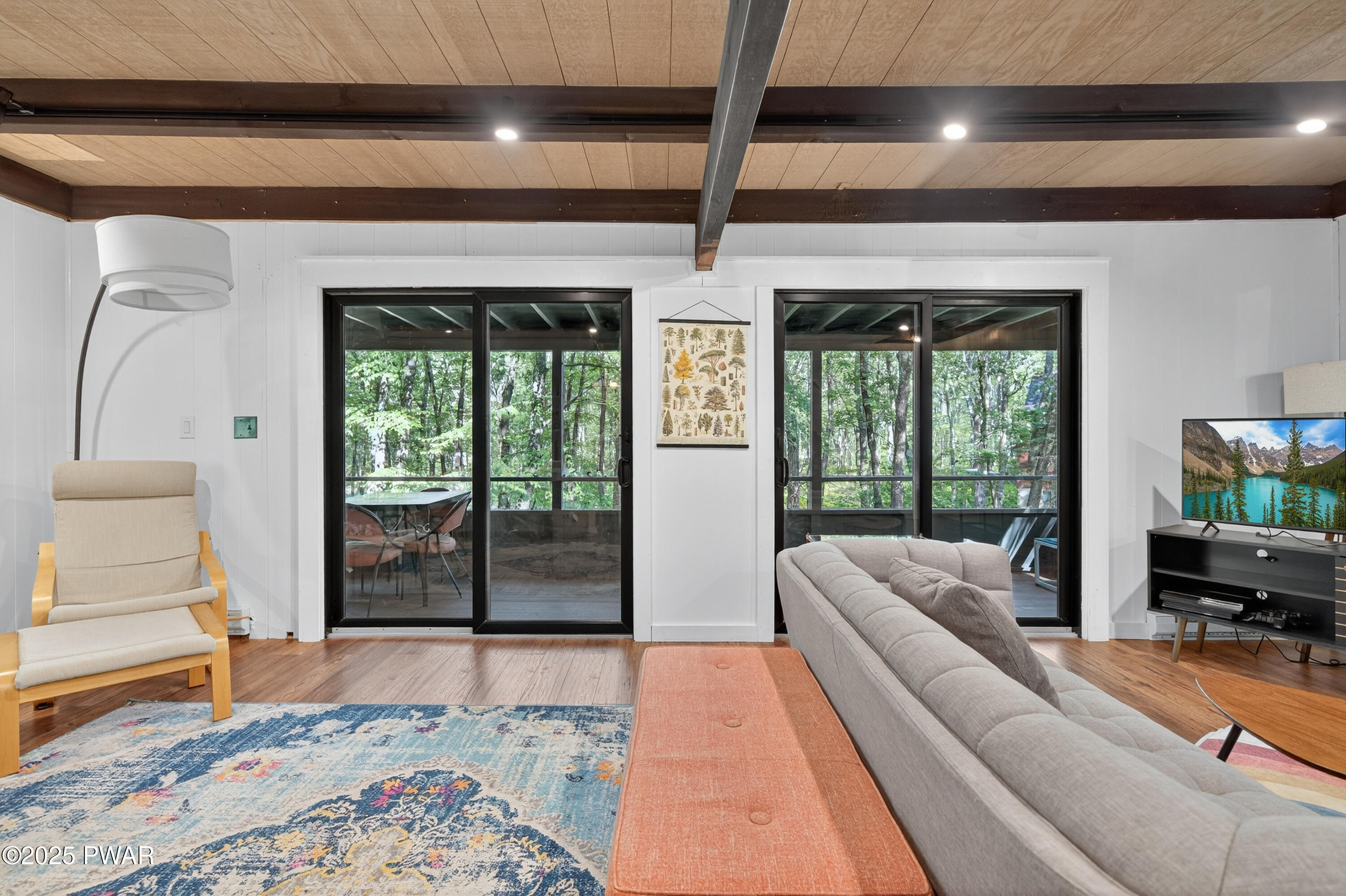 Lords Valley, Pennsylvania 18428, United States, 3 Bedrooms Bedrooms, ,2 BathroomsBathrooms,Residential,Active,201011