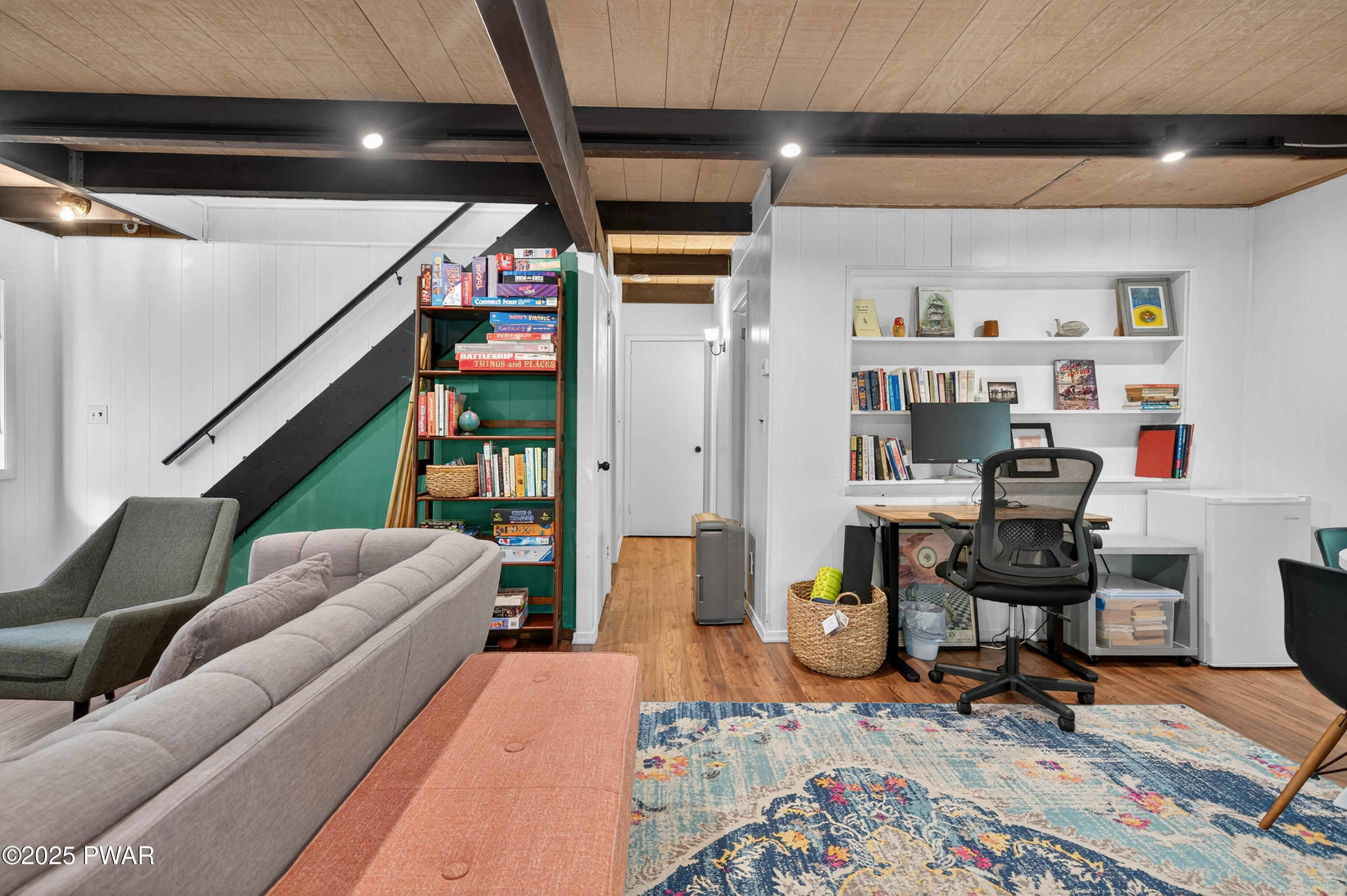 Lords Valley, Pennsylvania 18428, United States, 3 Bedrooms Bedrooms, ,2 BathroomsBathrooms,Residential,Active,201011