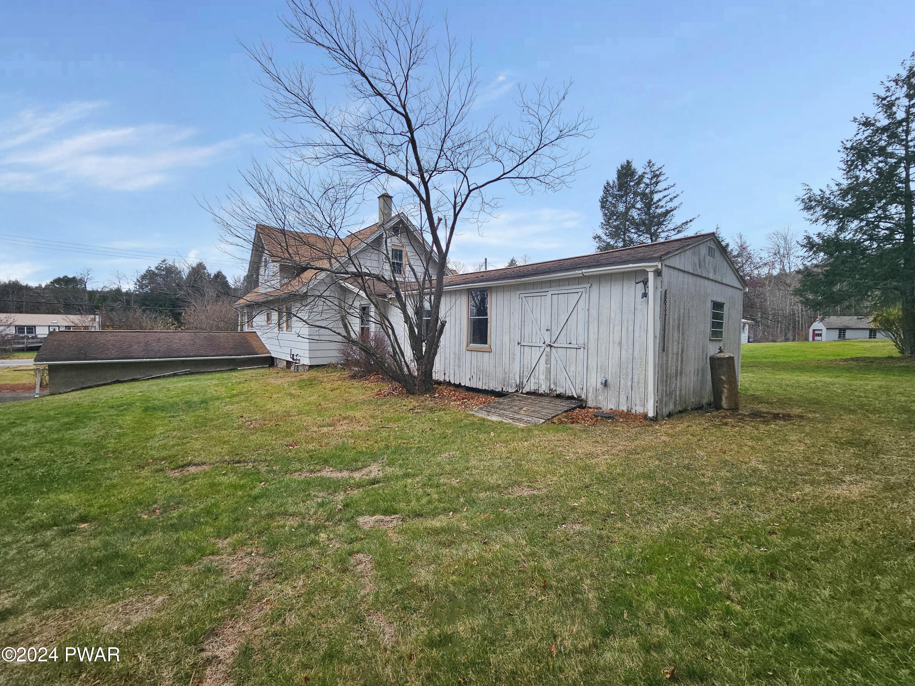 1524 Rt 507, Greentown, Pennsylvania image 3