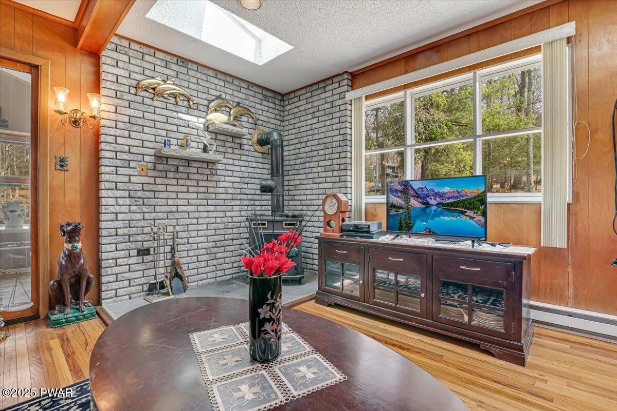 111 N Redwood Drive, Greentown, Pennsylvania image 7