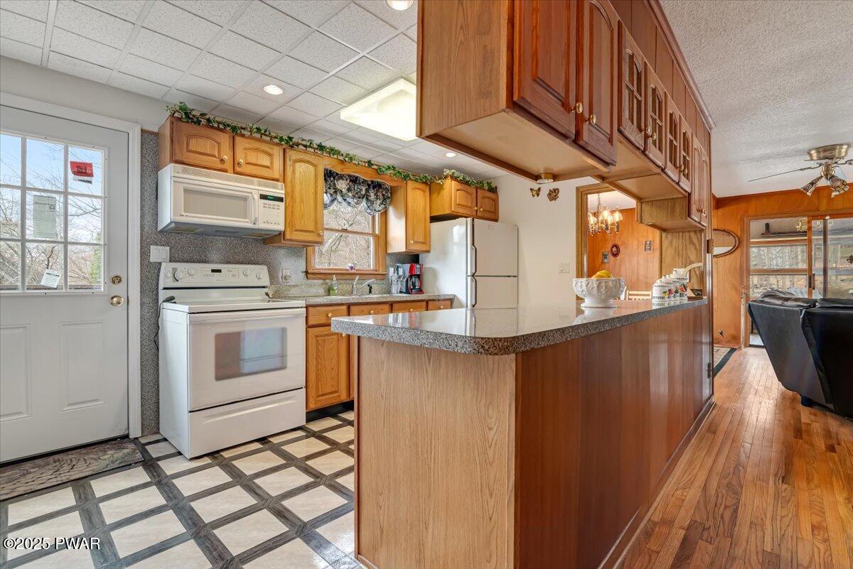 111 N Redwood Drive, Greentown, Pennsylvania image 15