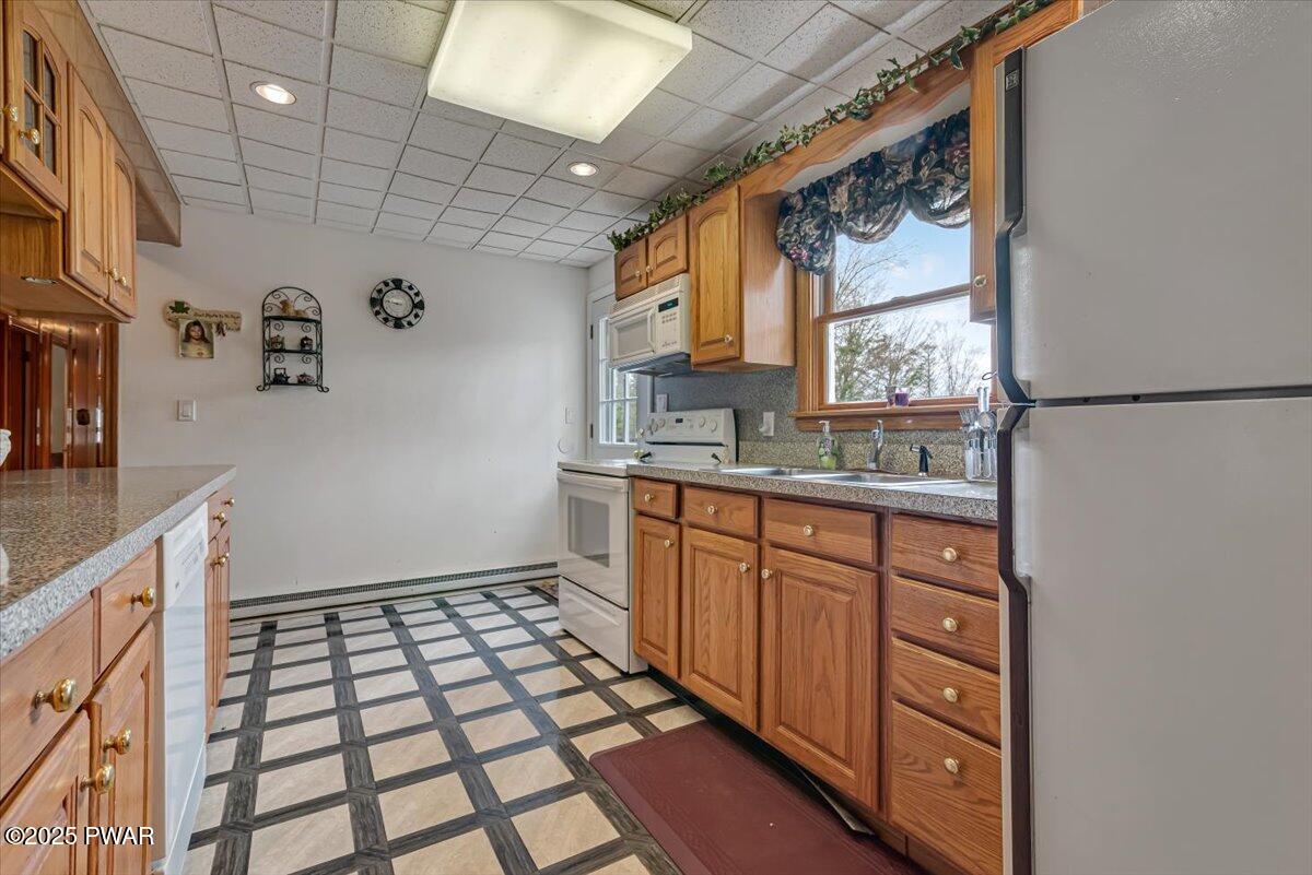 111 N Redwood Drive, Greentown, Pennsylvania image 19