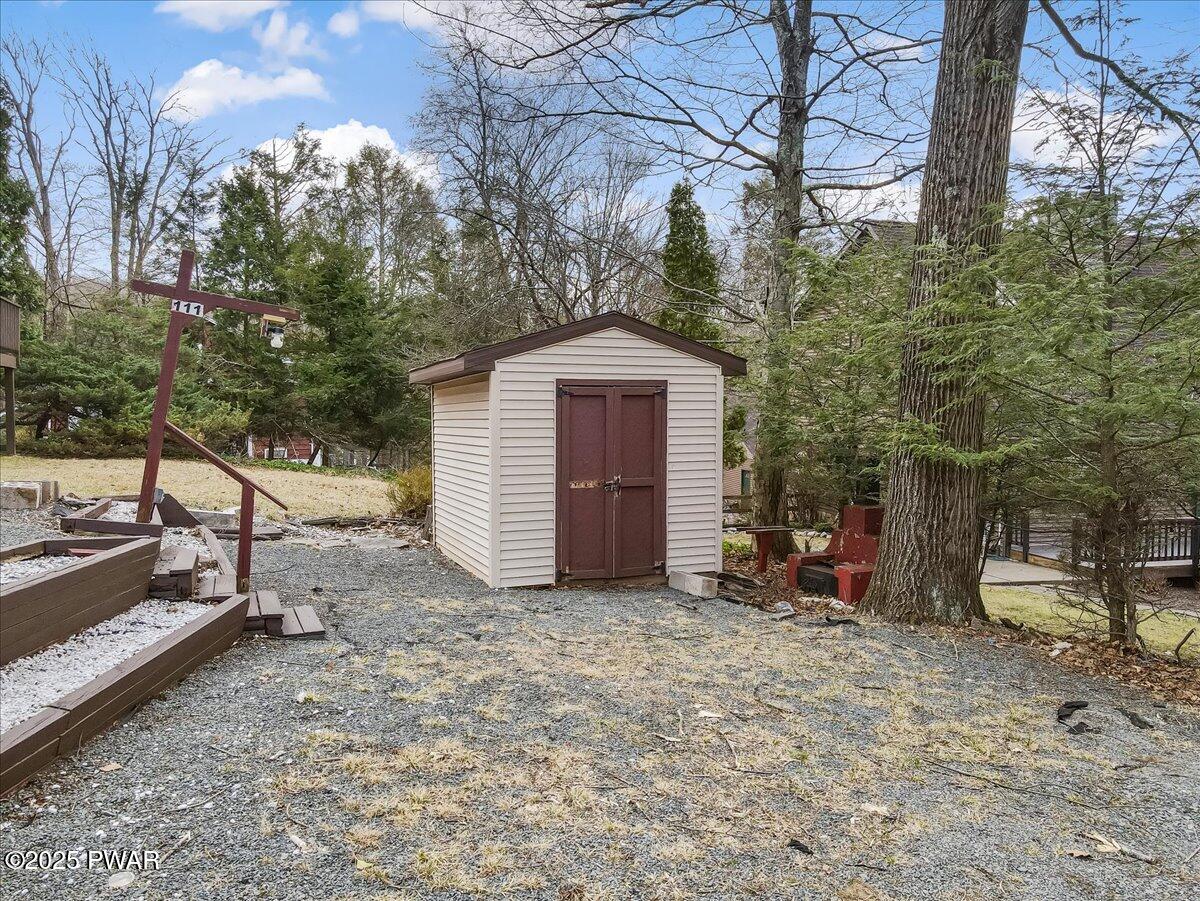 111 N Redwood Drive, Greentown, Pennsylvania image 41