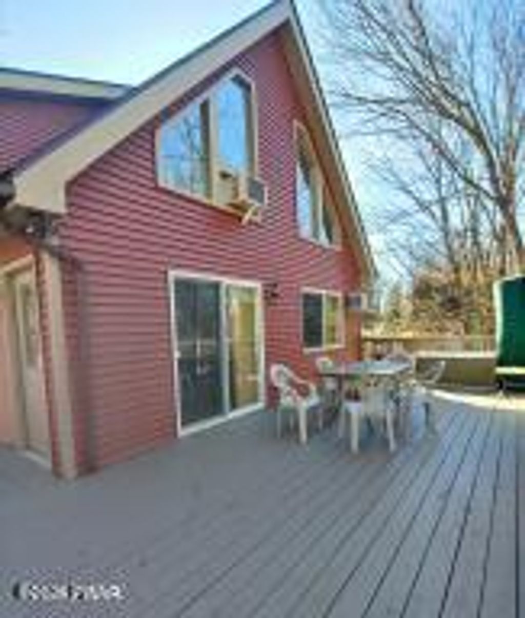 Photo of 620 Lakeview Drive E, Lake Ariel, PA 18436 (MLS # PW260744)