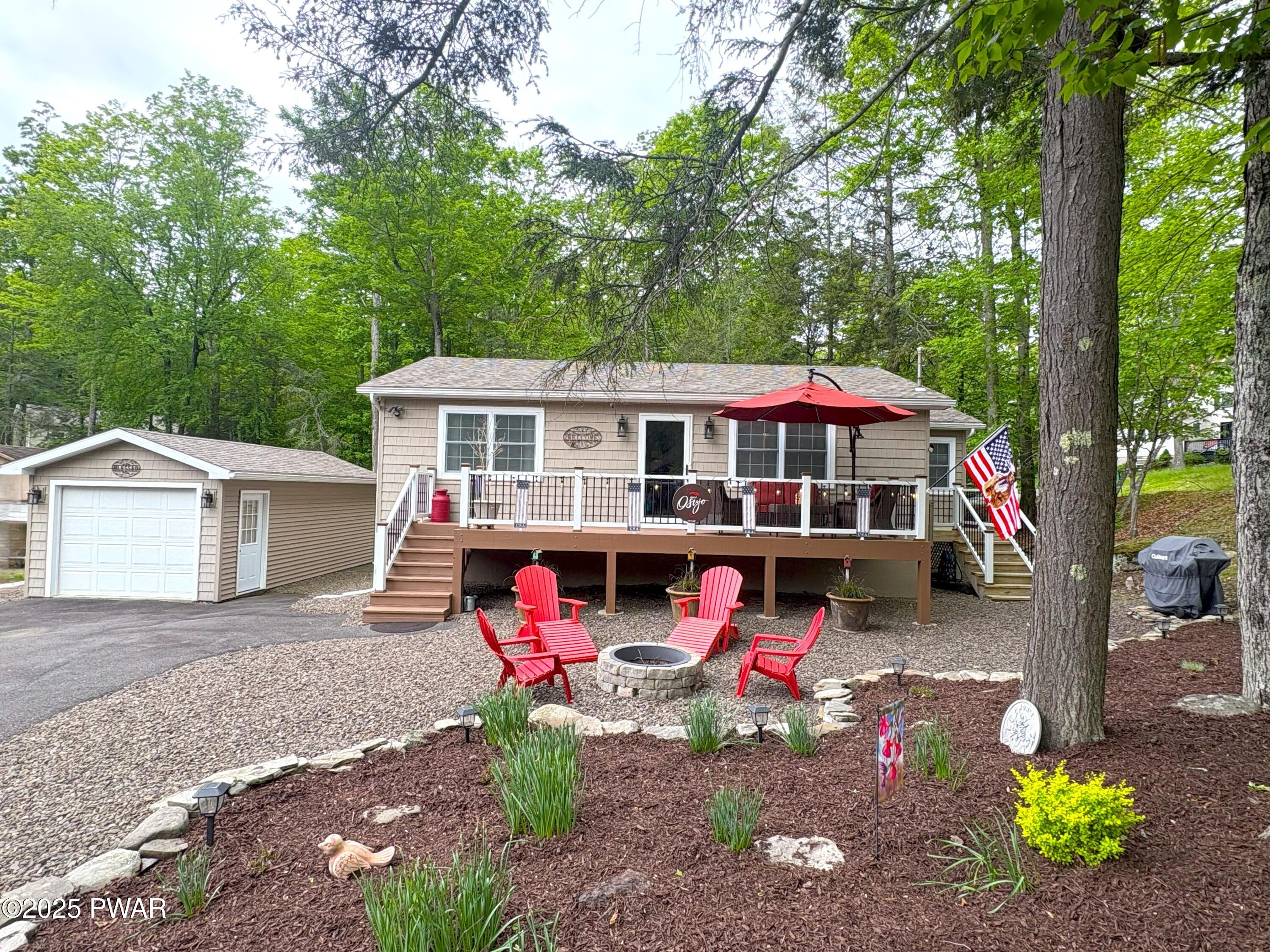1039 Rolling Hills Drive, Lake Ariel, Pennsylvania image 1