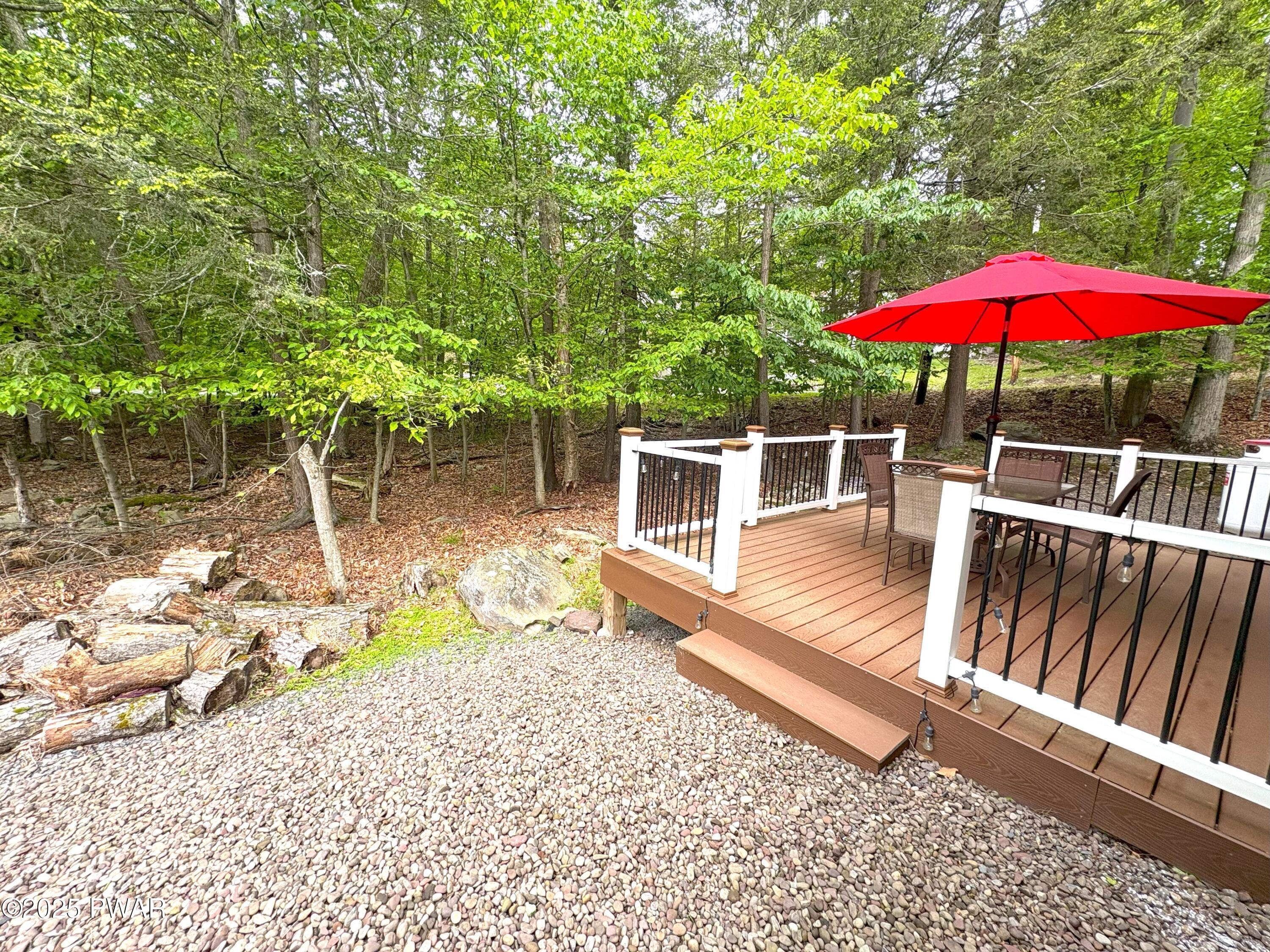 1039 Rolling Hills Drive, Lake Ariel, Pennsylvania image 8