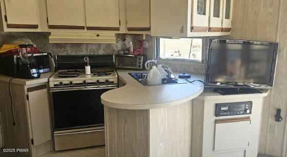 112 Lake Drive, Milford, Pennsylvania image 13