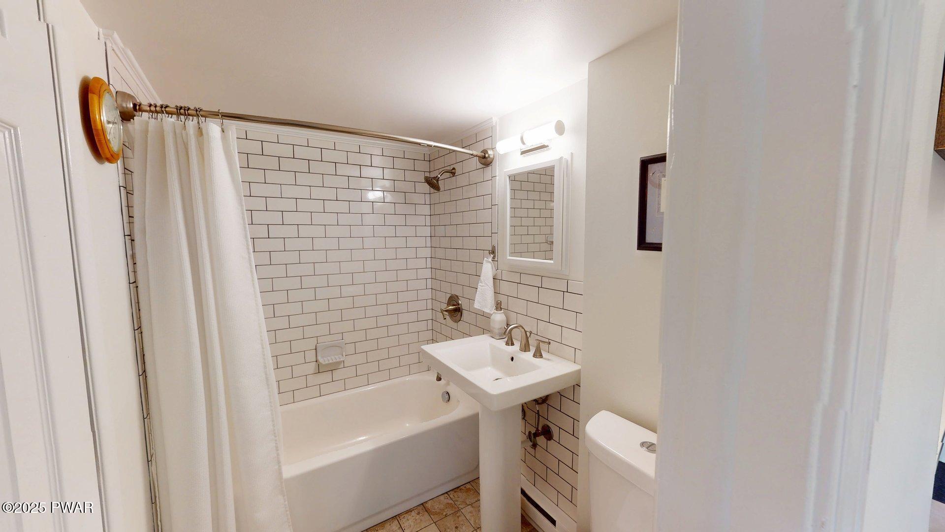 144 W Shore Drive, Milford, Pennsylvania image 28