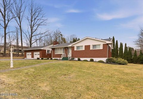 Homes For Sale - 300 Marion Street<br/> Moscow, PA 18444