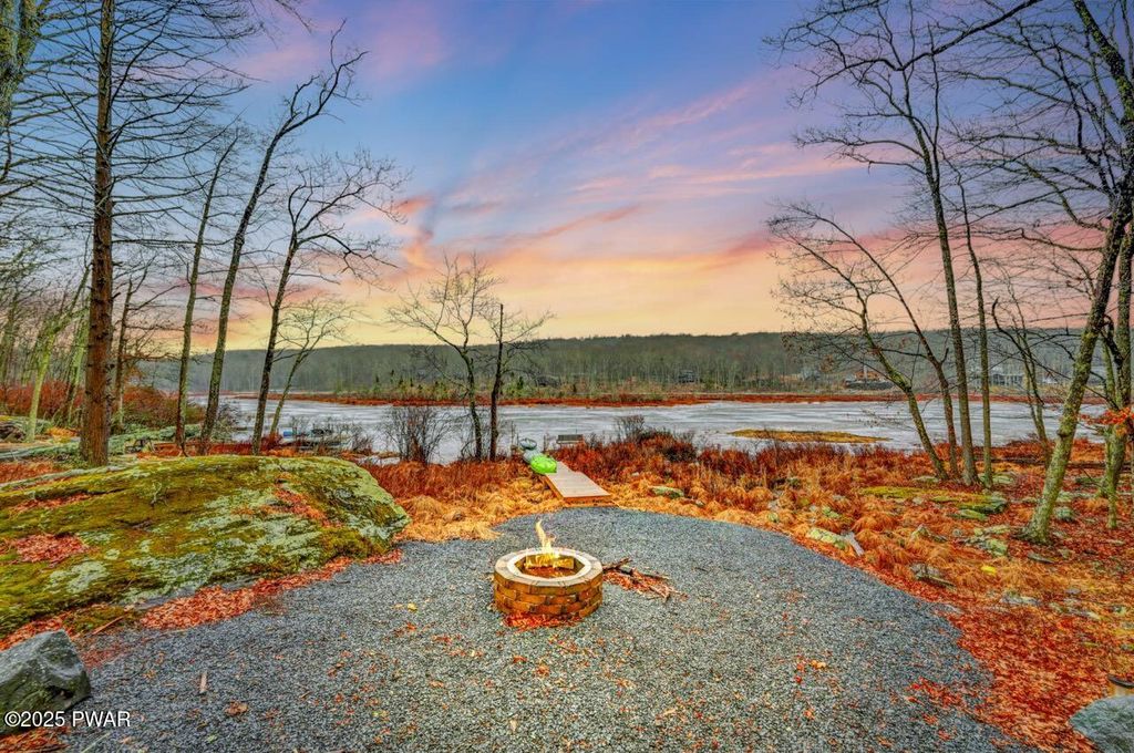 Photo of 290 W Lakeview Road, Lackawaxen, PA 18435 (MLS # PW250515)