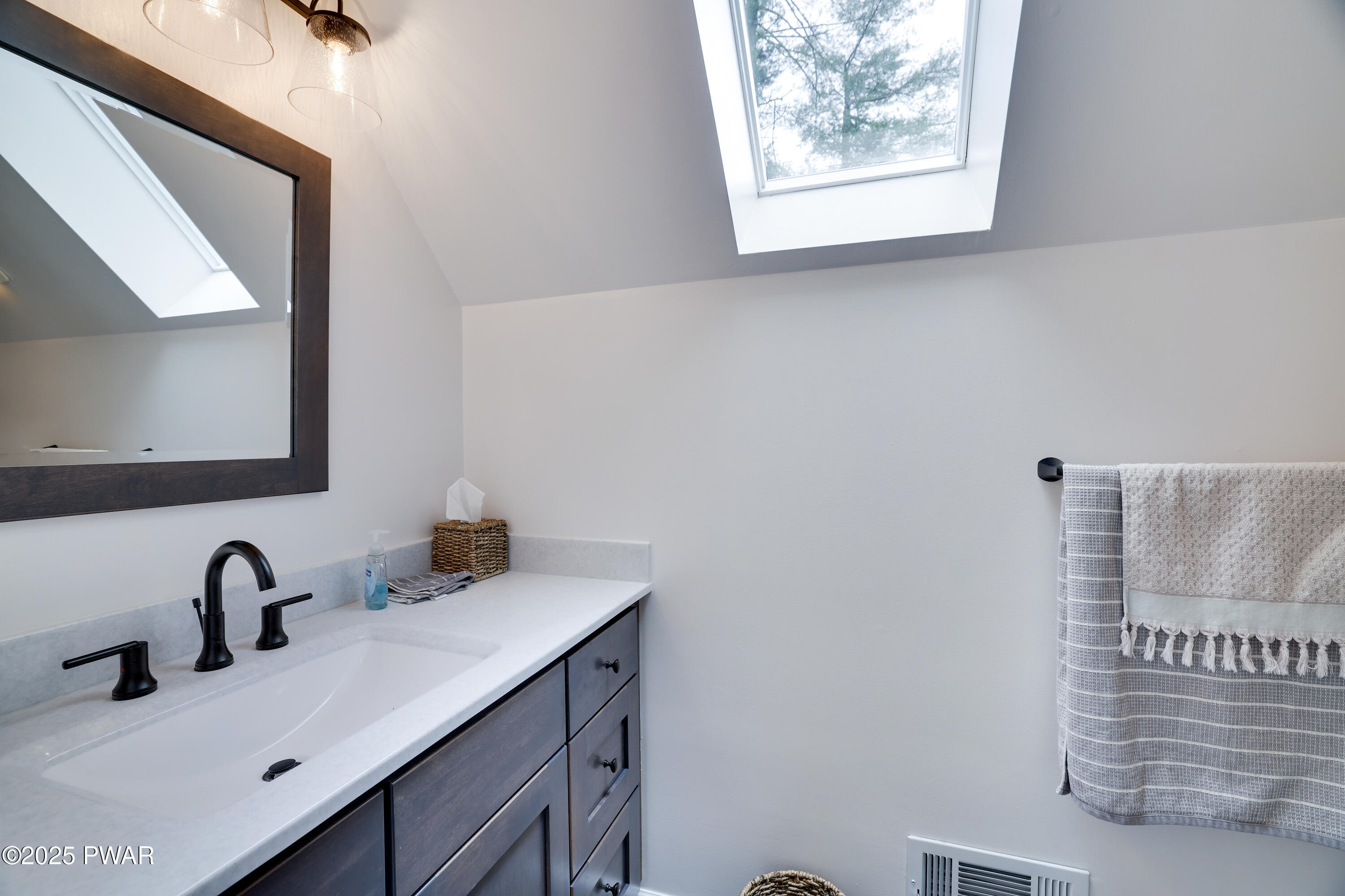 102 Bugle Court, Lackawaxen, Pennsylvania image 35