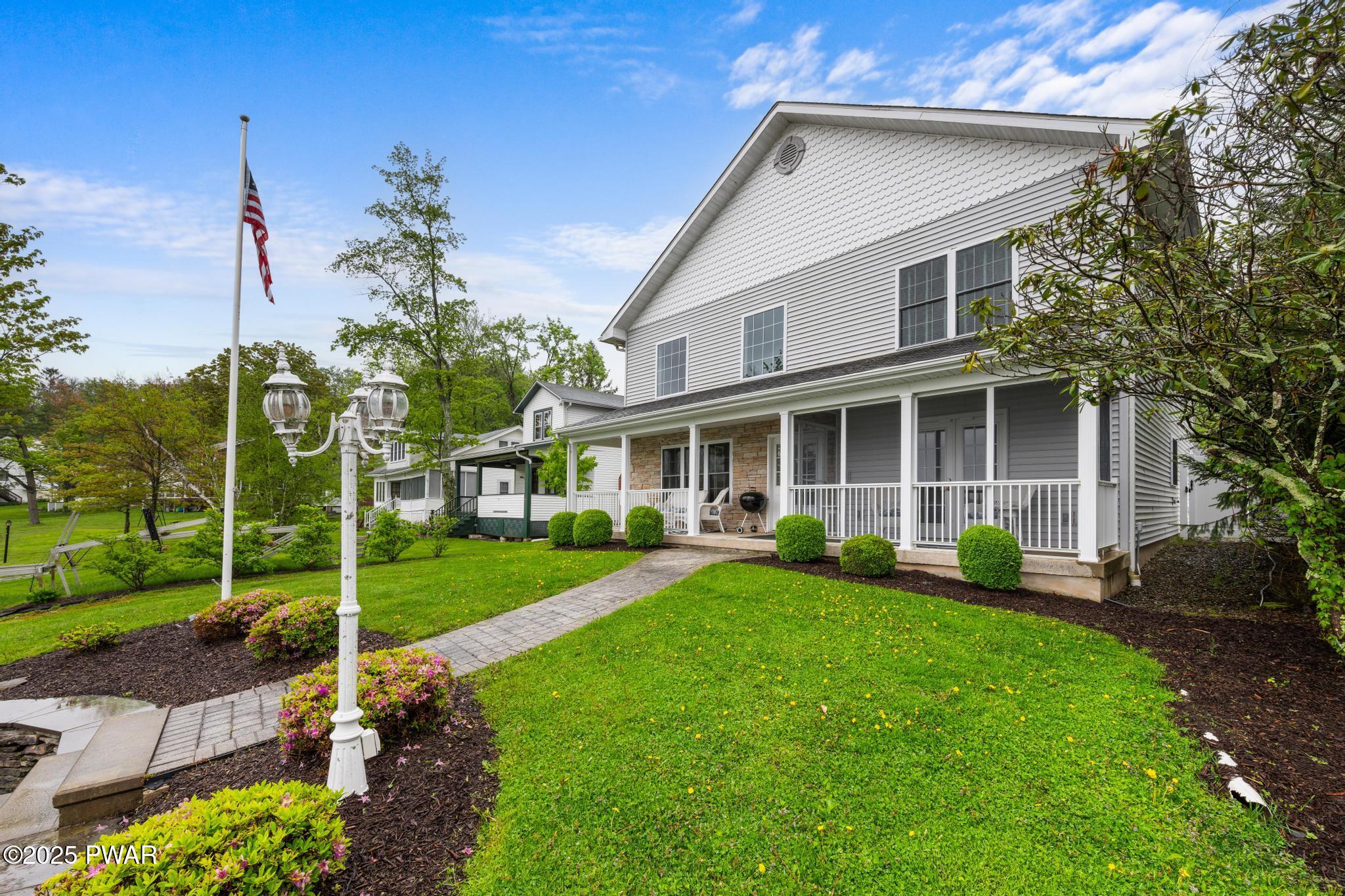 121 Island View Drive, Lake Ariel, Pennsylvania image 1