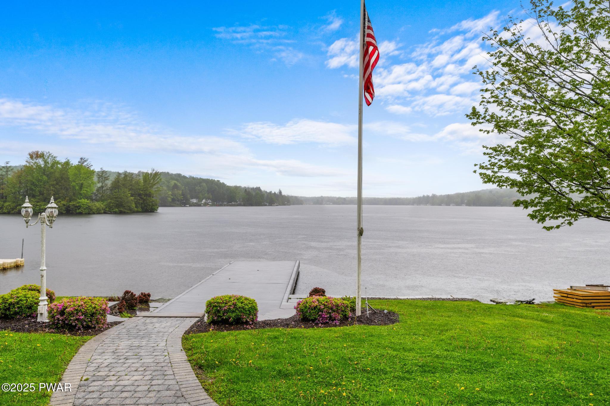 121 Island View Drive, Lake Ariel, Pennsylvania image 2