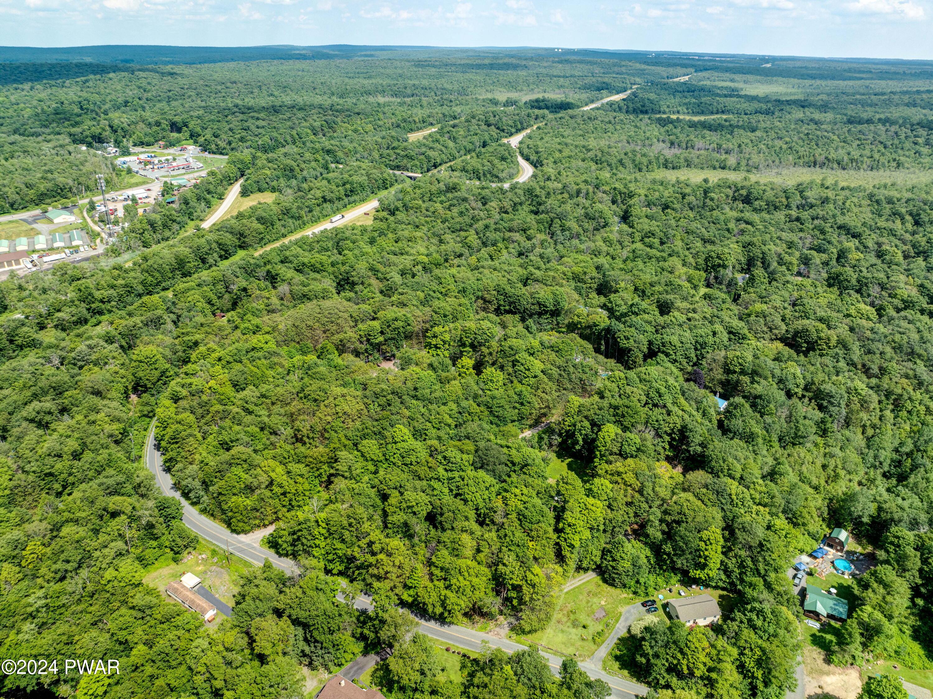 1109 Fawn Path, Gouldsboro, Pennsylvania image 8