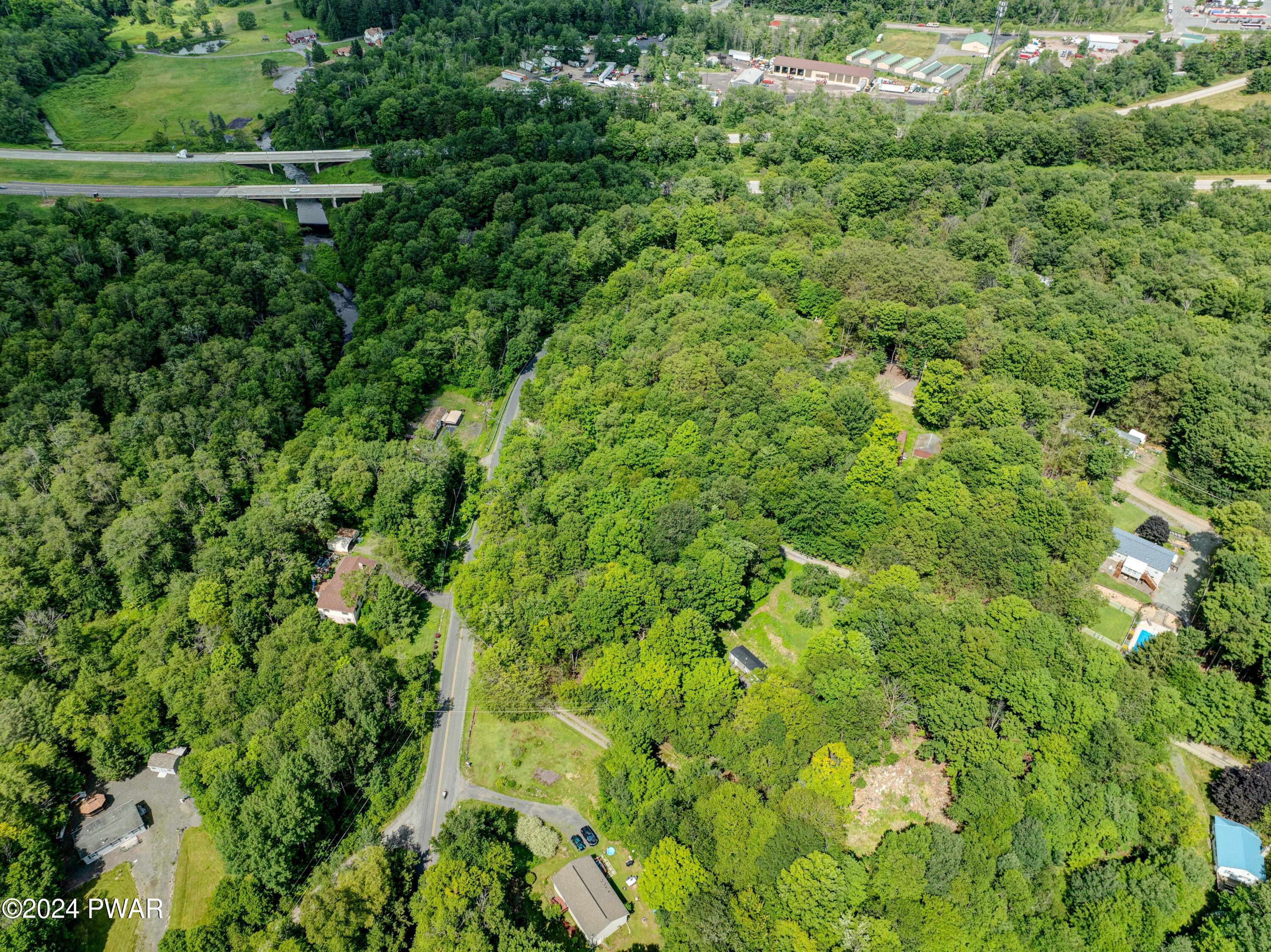 1109 Fawn Path, Gouldsboro, Pennsylvania image 9