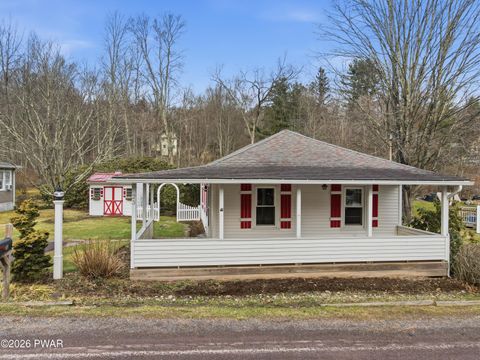 Homes For Sale - 23 W Point Avenue<br/> Harveys Lake, PA 18618