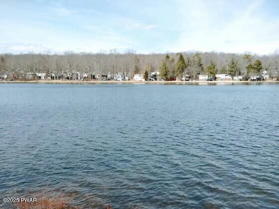 116 Lake Drive, Milford, Pennsylvania image 1