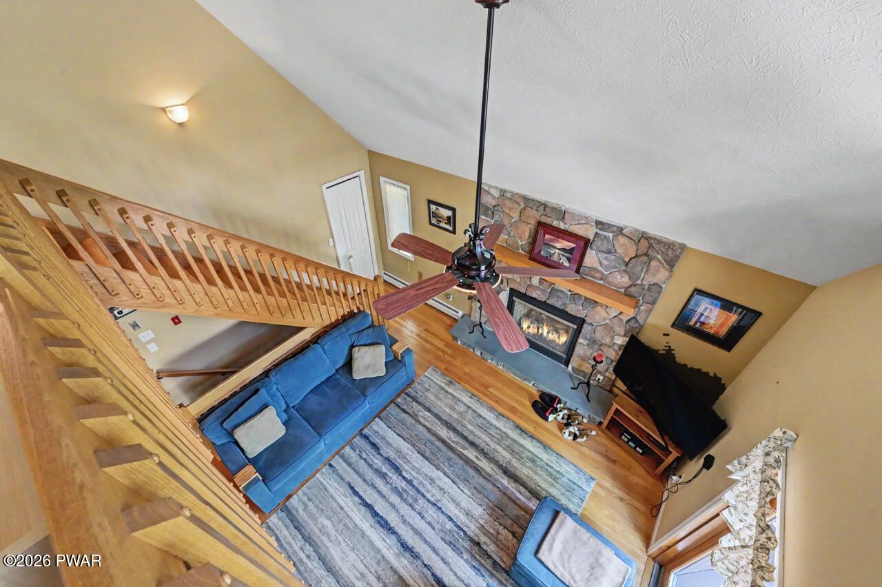 218 Lakeview Dr, Lake Ariel, PA, 18436, USA, 4 Bedrooms Bedrooms, ,3 BathroomsBathrooms,Residential,Active,218 Lakeview Dr,PW261851
