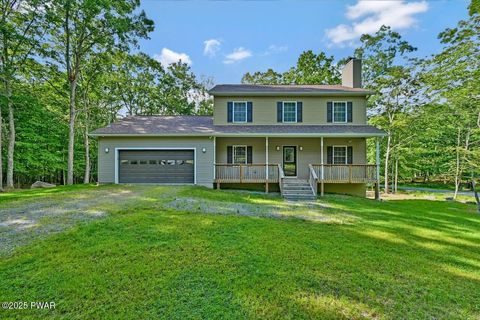 Photo of 128 Robin Way, Lackawaxen, PA 18435 (MLS # PW252783)